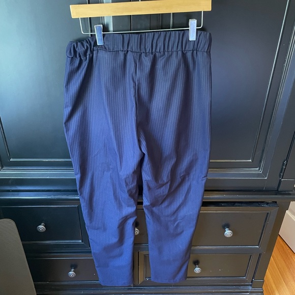 Boohoo Man Pinstriped Smart Joggers - Picture 2 of 3